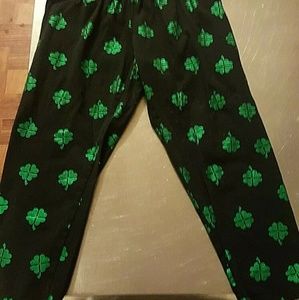 No Boundaries St. Pattys day leggings